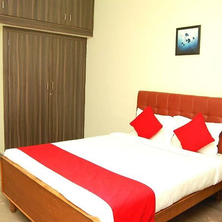 Star Residency Hotell Tiruchirappalli Exteriör bild