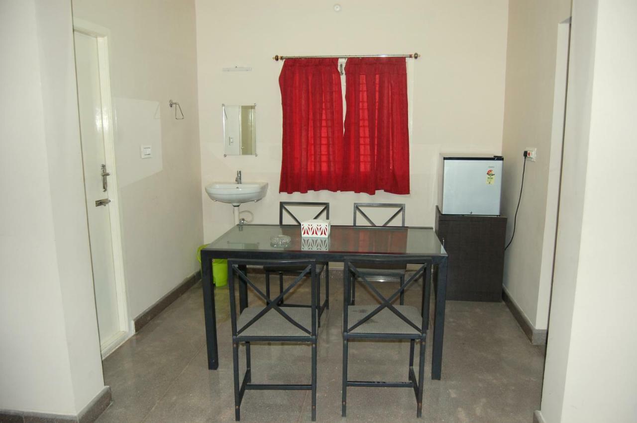 Star Residency Hotell Tiruchirappalli Exteriör bild