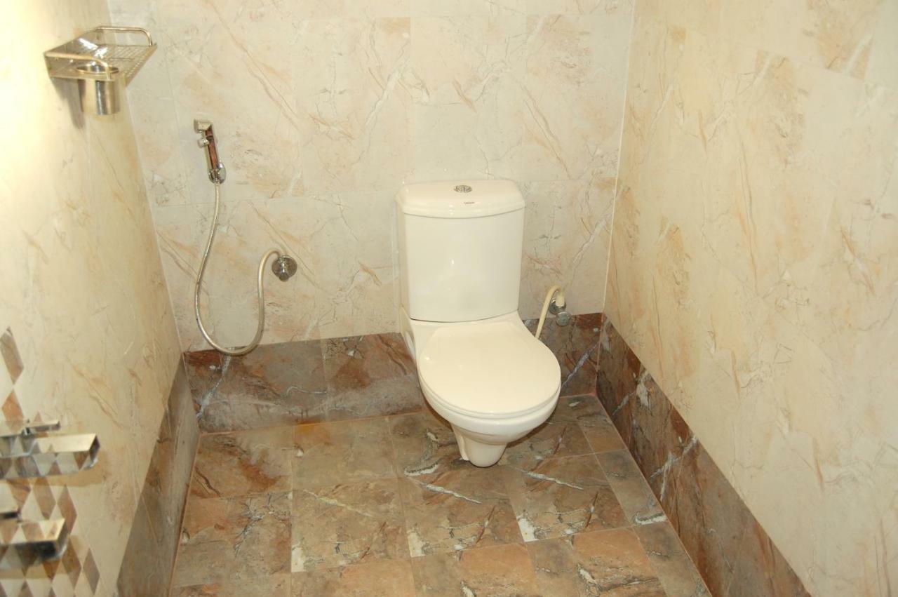 Star Residency Hotell Tiruchirappalli Exteriör bild