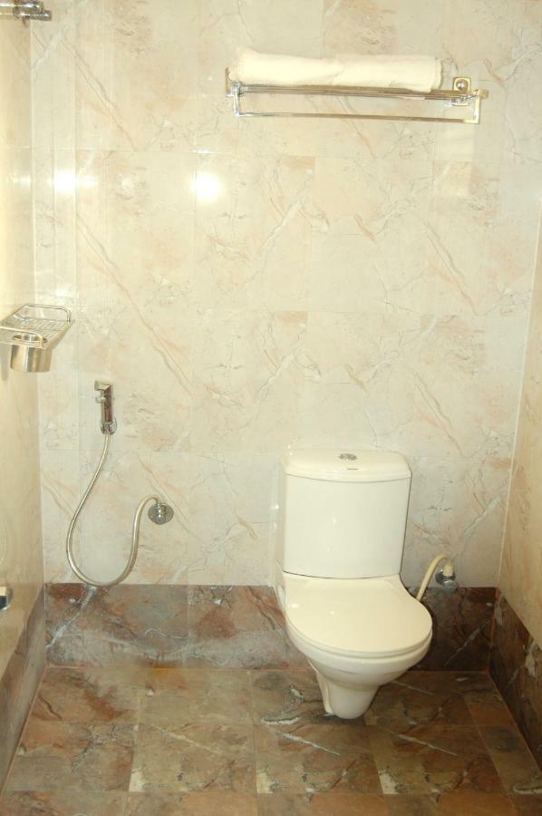 Star Residency Hotell Tiruchirappalli Exteriör bild