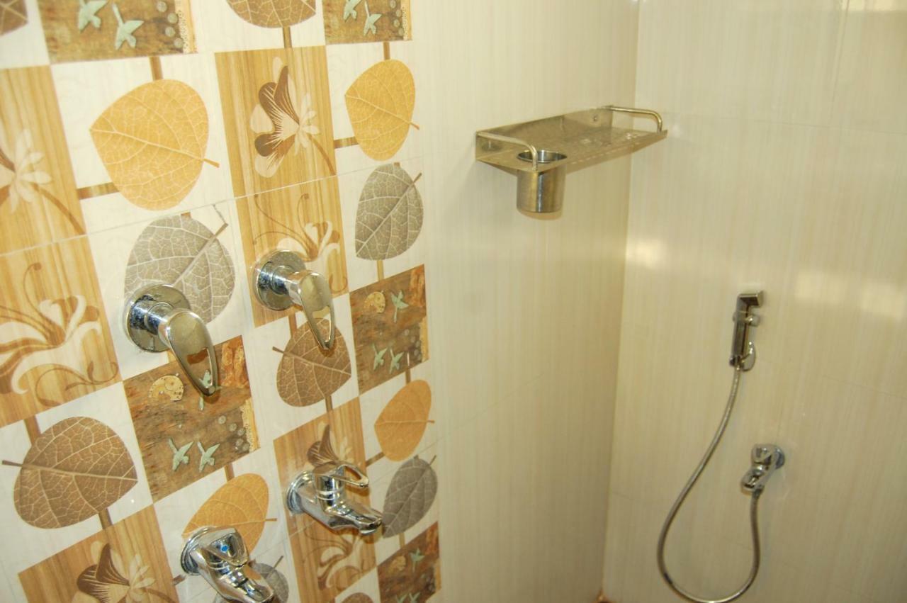 Star Residency Hotell Tiruchirappalli Exteriör bild