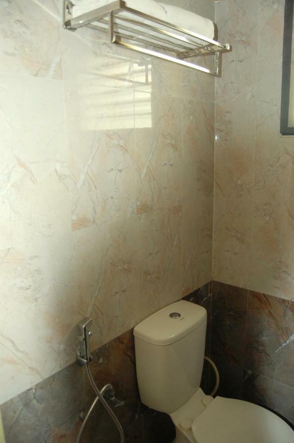 Star Residency Hotell Tiruchirappalli Exteriör bild