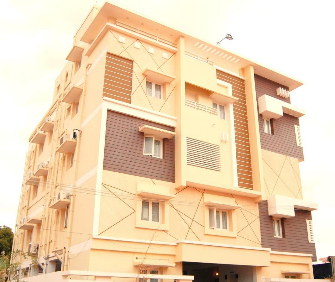 Star Residency Hotell Tiruchirappalli Exteriör bild