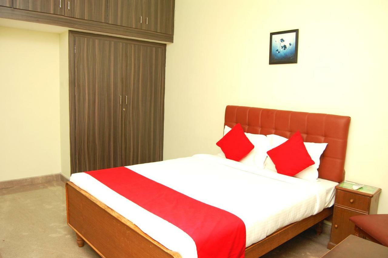 Star Residency Hotell Tiruchirappalli Exteriör bild