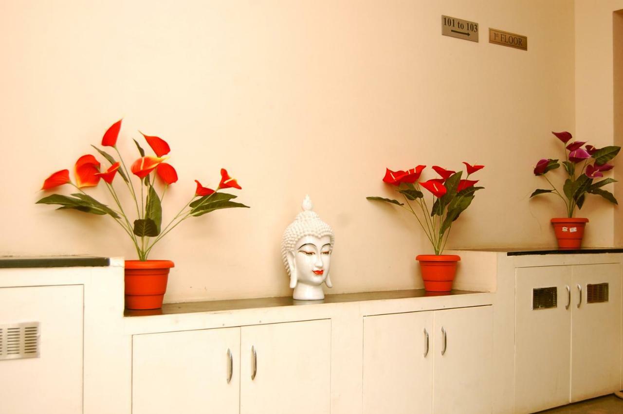 Star Residency Hotell Tiruchirappalli Exteriör bild
