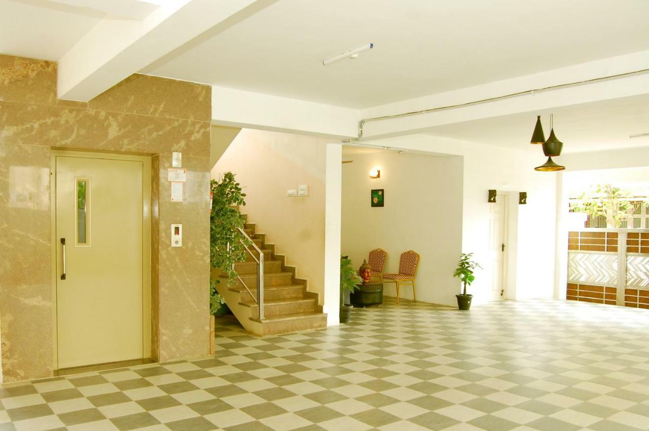 Star Residency Hotell Tiruchirappalli Exteriör bild