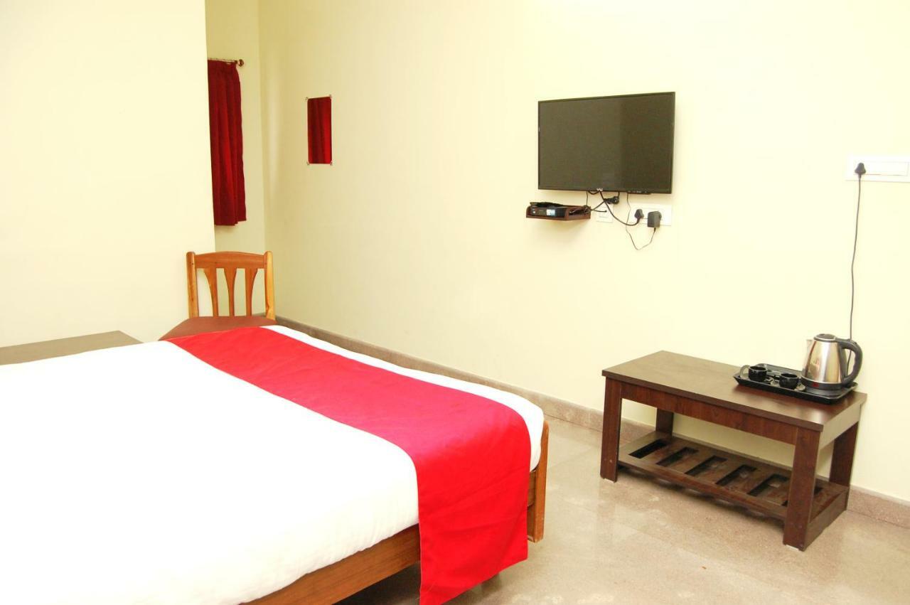 Star Residency Hotell Tiruchirappalli Exteriör bild