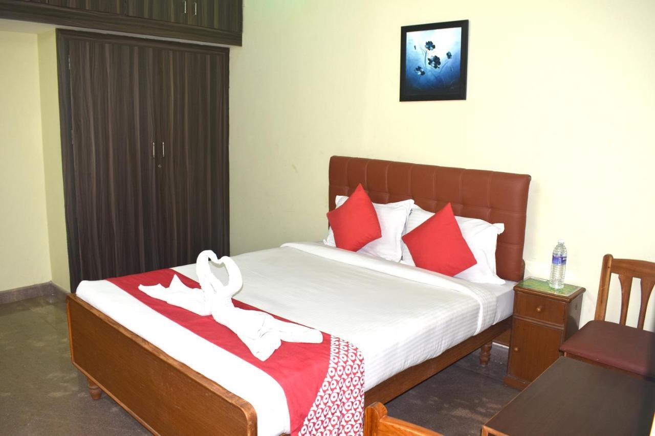 Star Residency Hotell Tiruchirappalli Exteriör bild